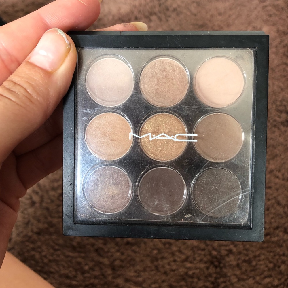 Mac 9 eyeshadow Amber times nine